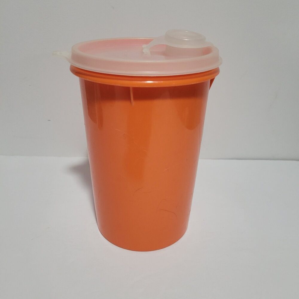 Vintage 1 QT Tupperware Beverage Container/Pitcher with Spout Lid ~Orange #321-7